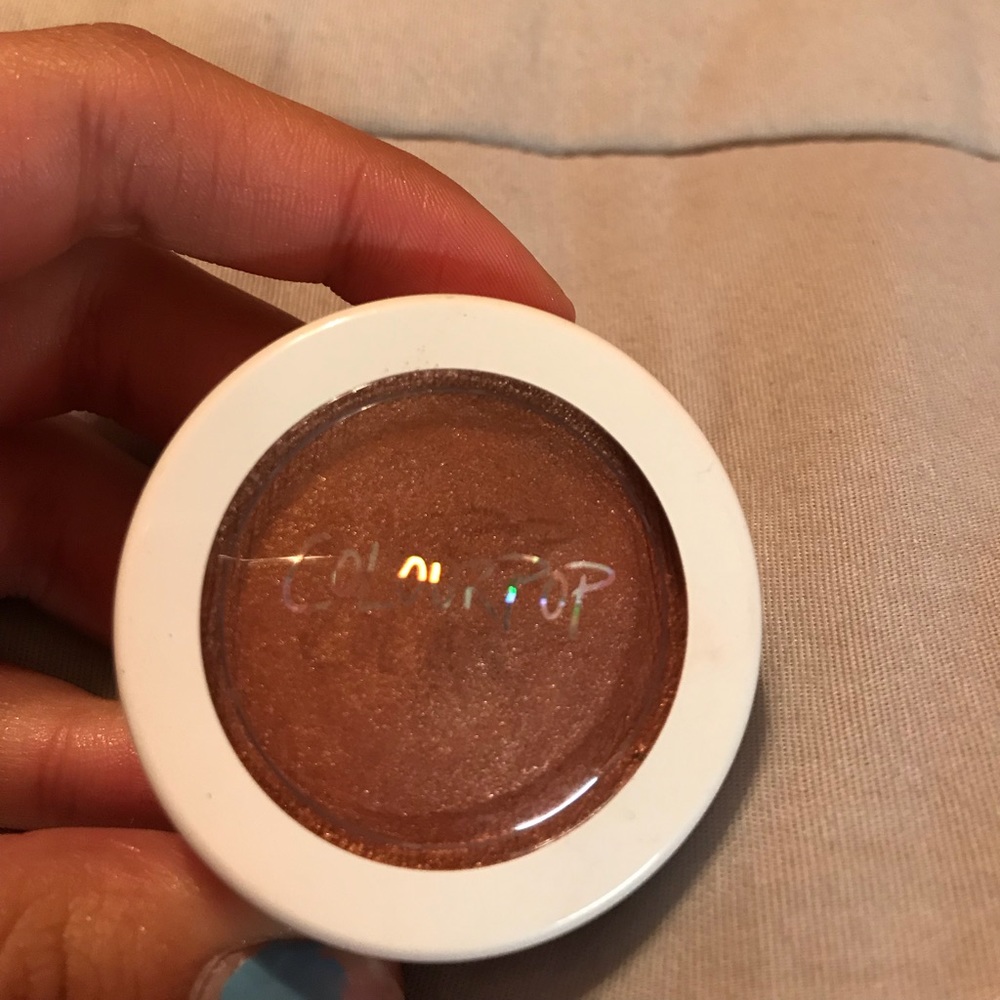Colourpop highlighter